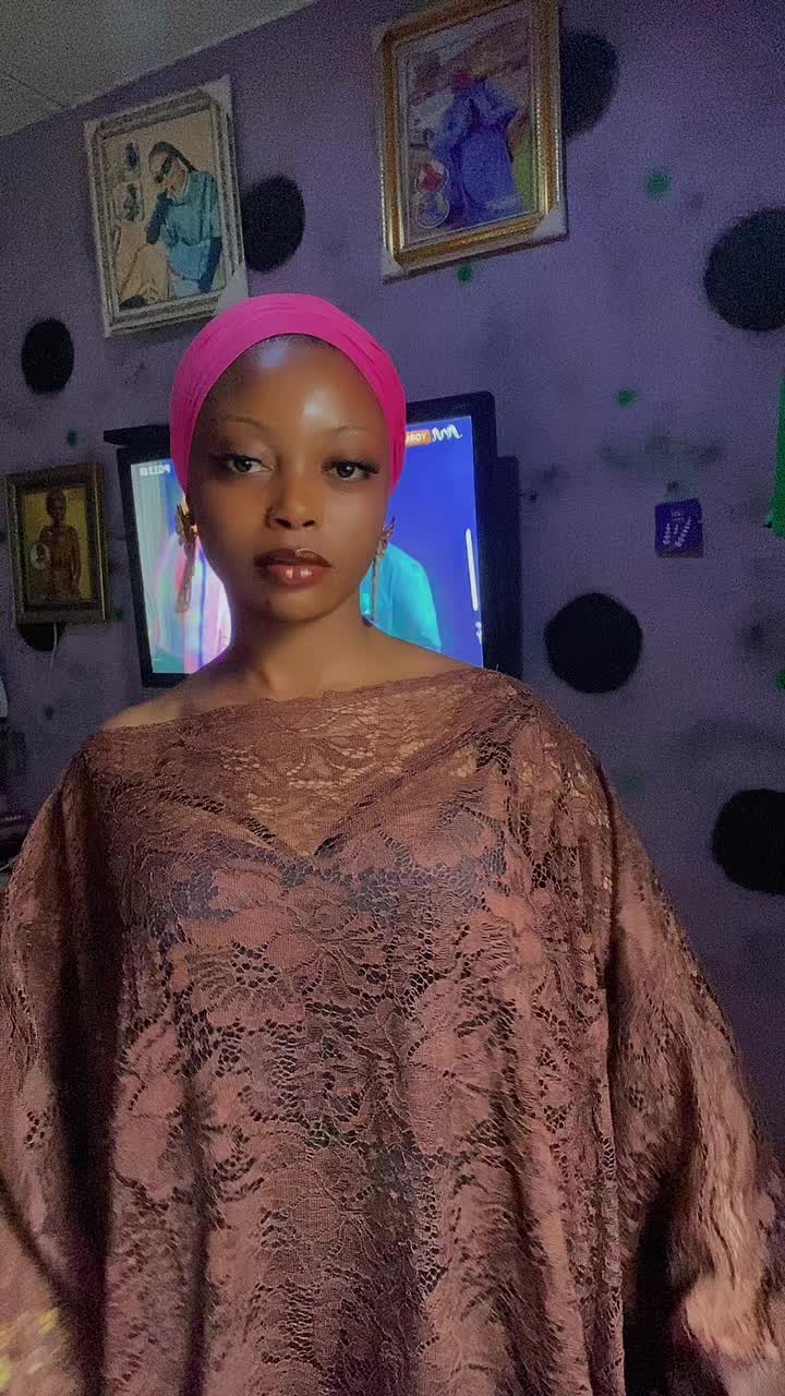 @Aisha🧕💅