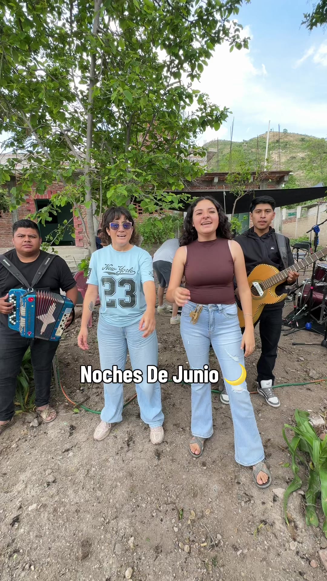 @Las D&iacute;az