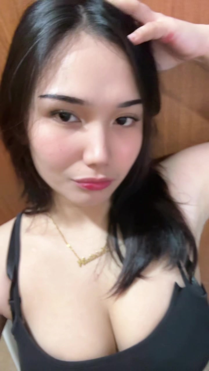 @Cheeztine