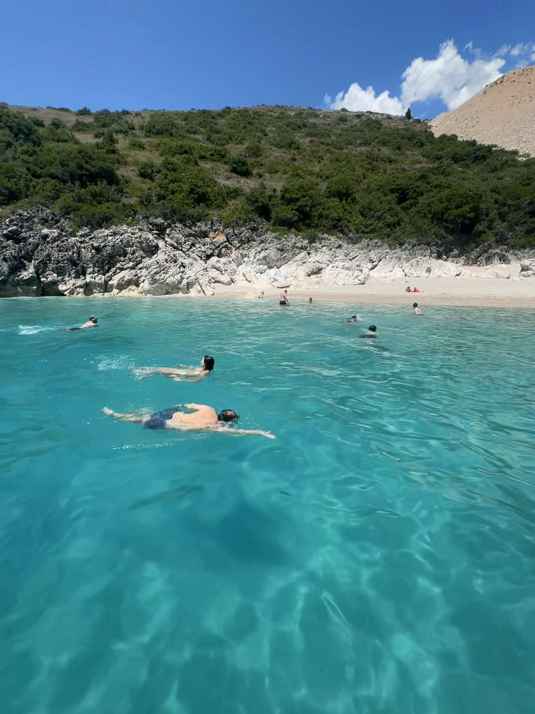 @Visitalbania__