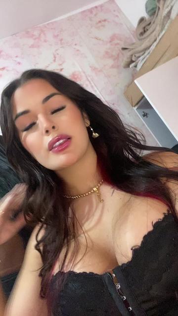 @juliee.sz