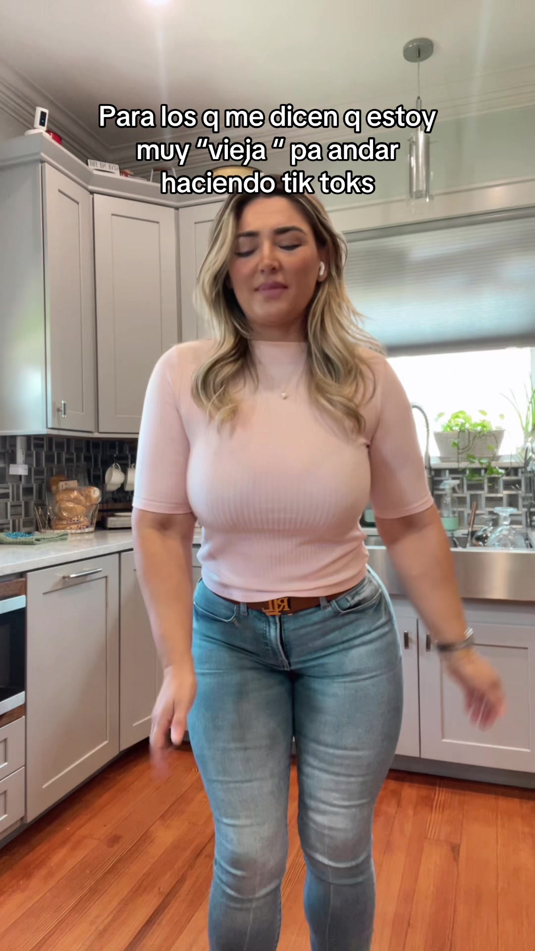 @Bella