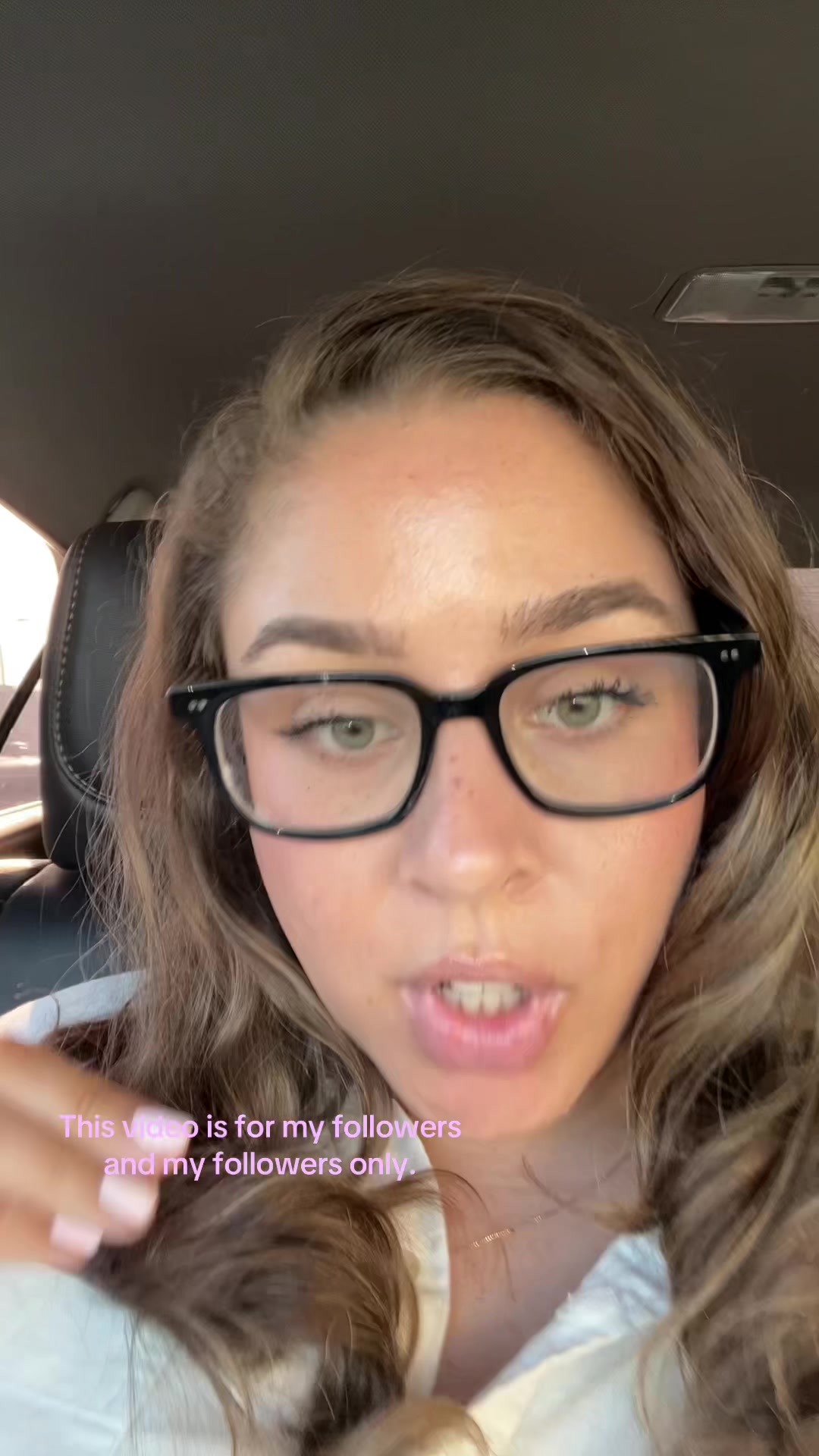 @zoefromtheinternet