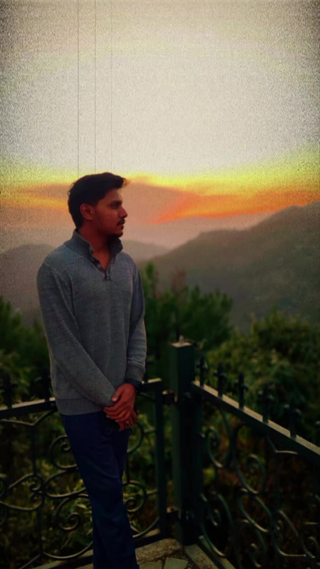 @🍁ÂLîqureshi14🏴⚔️🎸