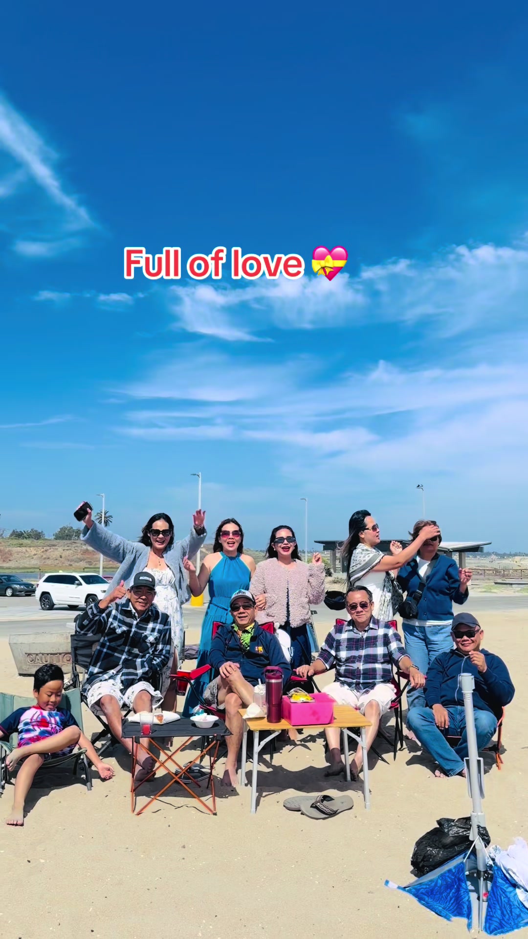 @Ellen Ellie 🇺🇸🇰🇭