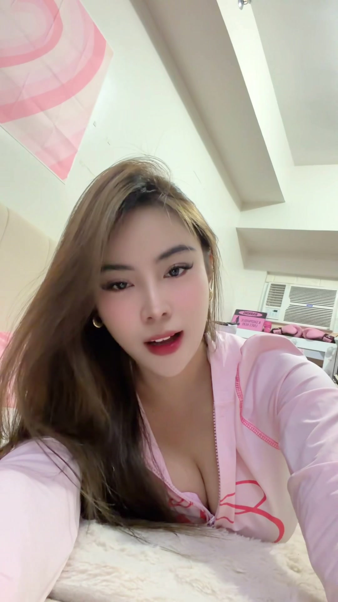 @nikkie_sy