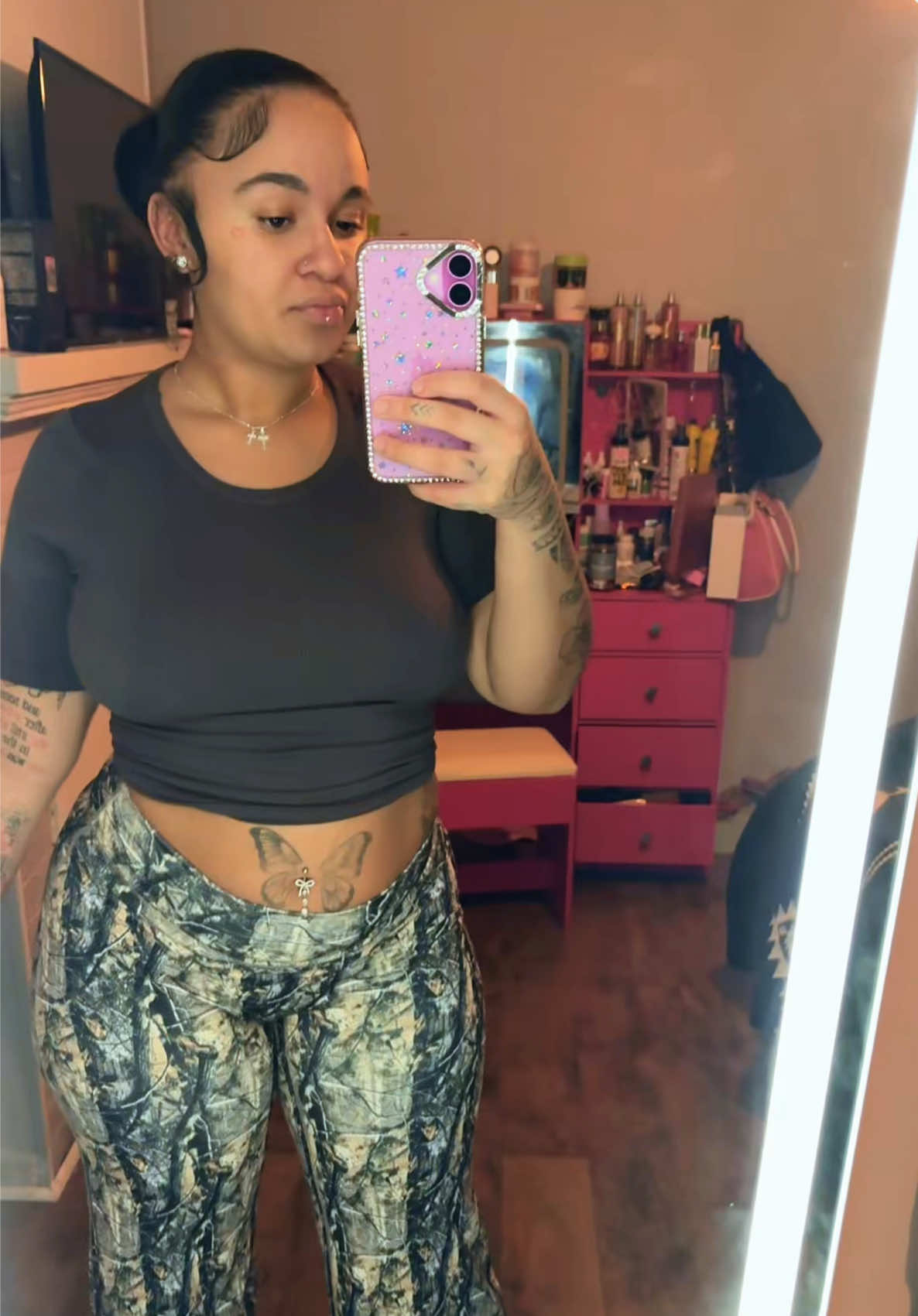 @*Fine ass😍💍*