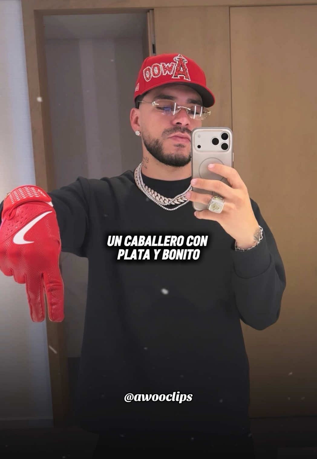 @AWOOCLIPS