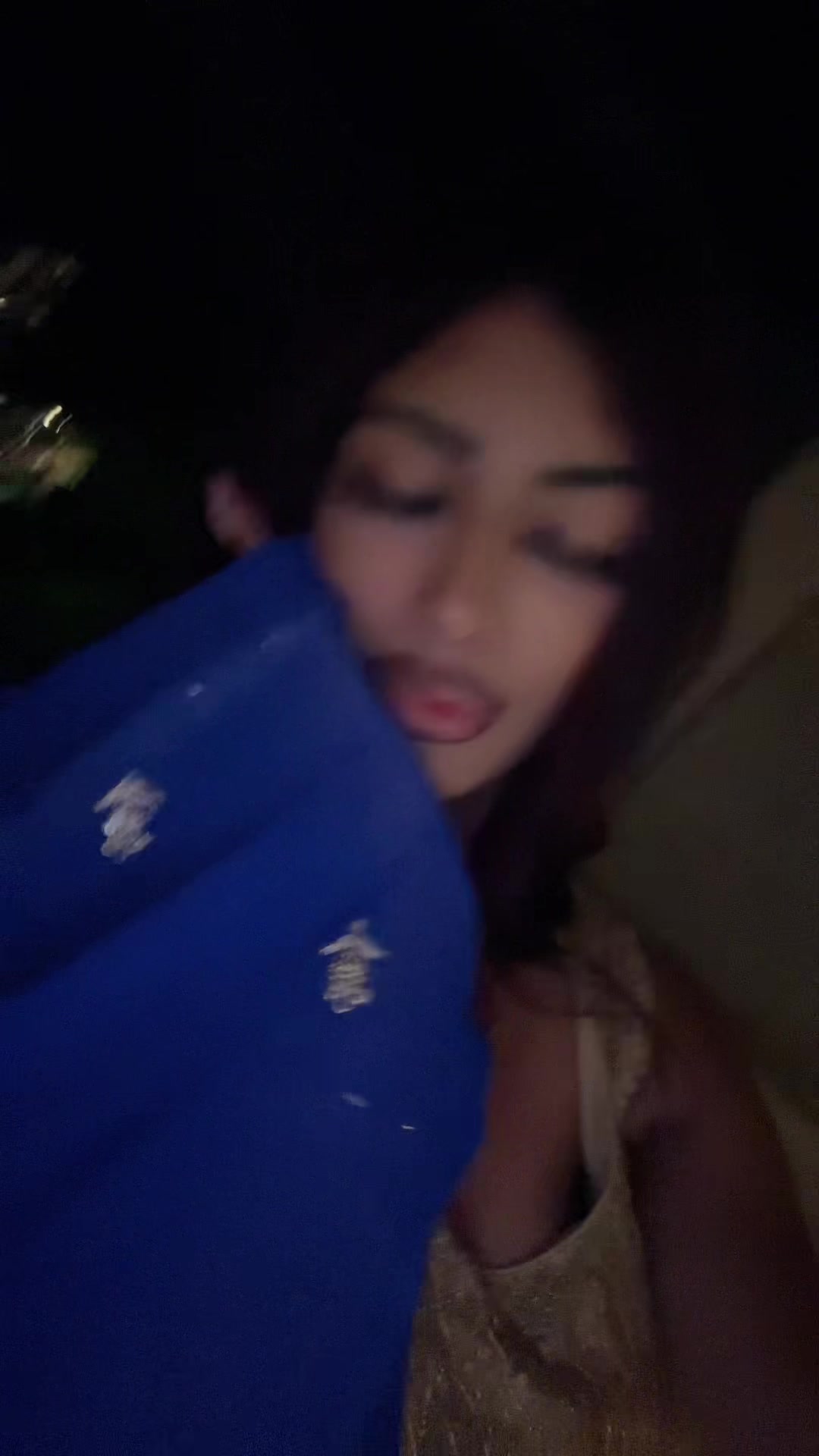 @￴￴