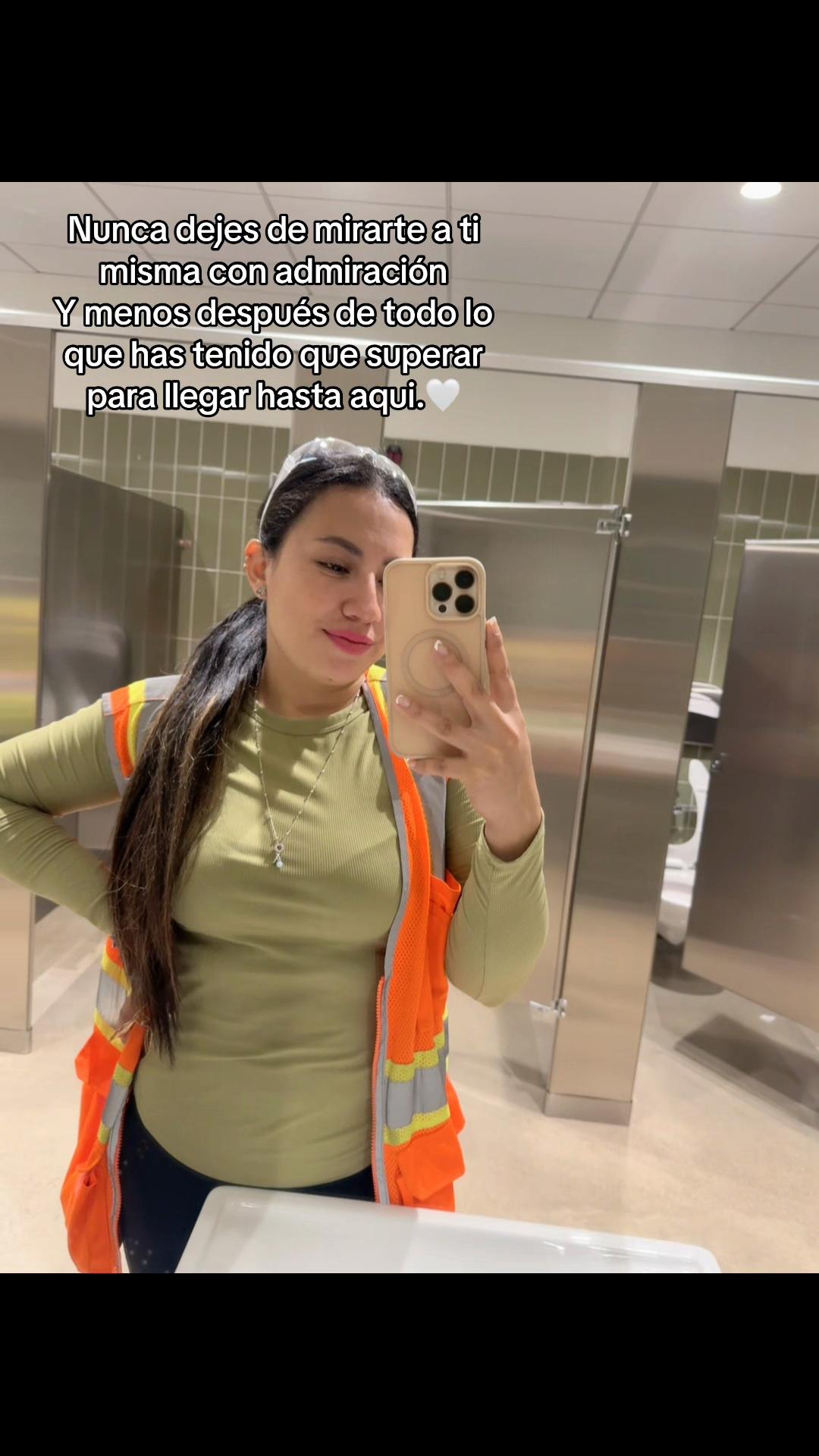 @Alejandra Castro ✨