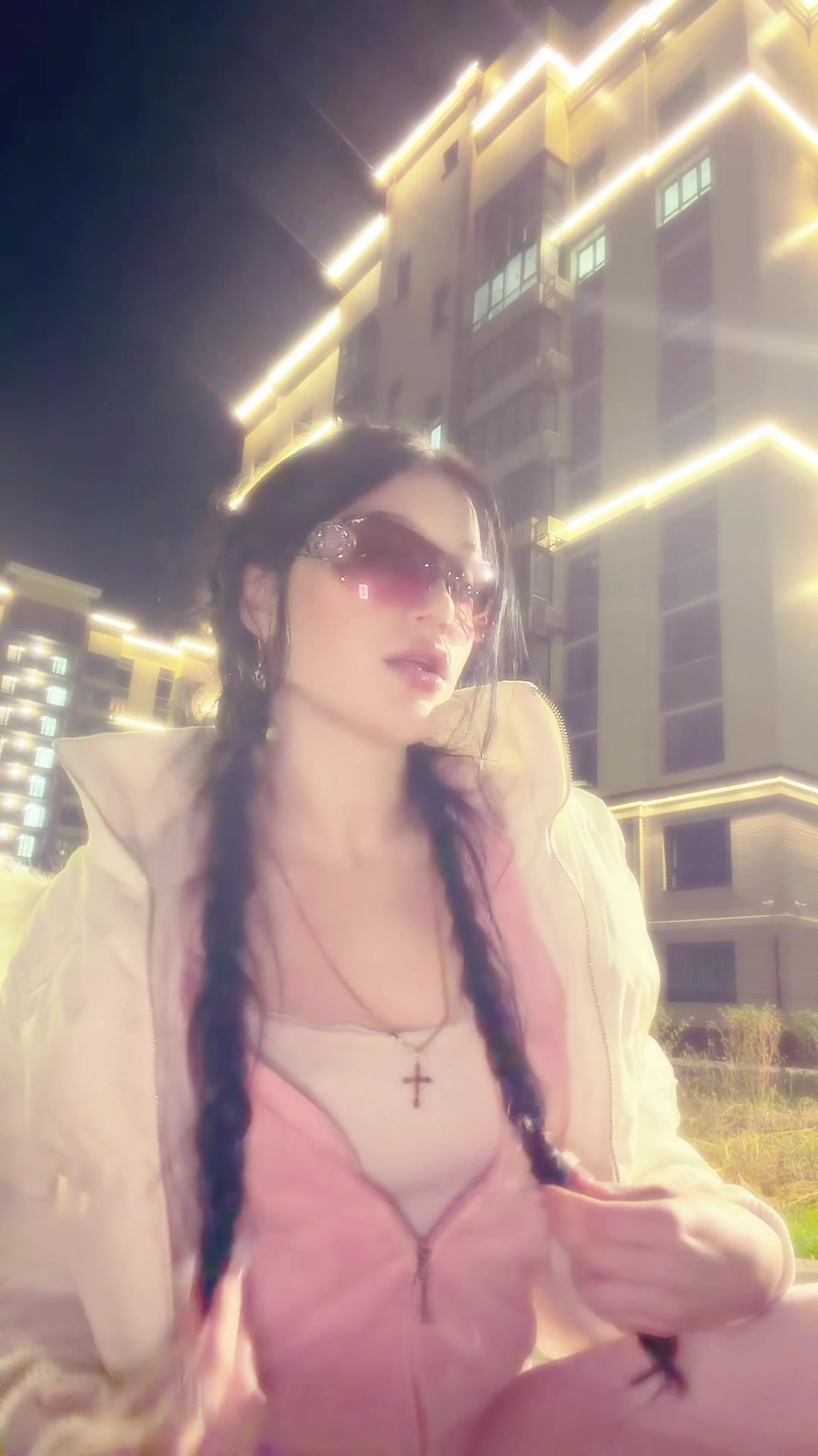 @Ния