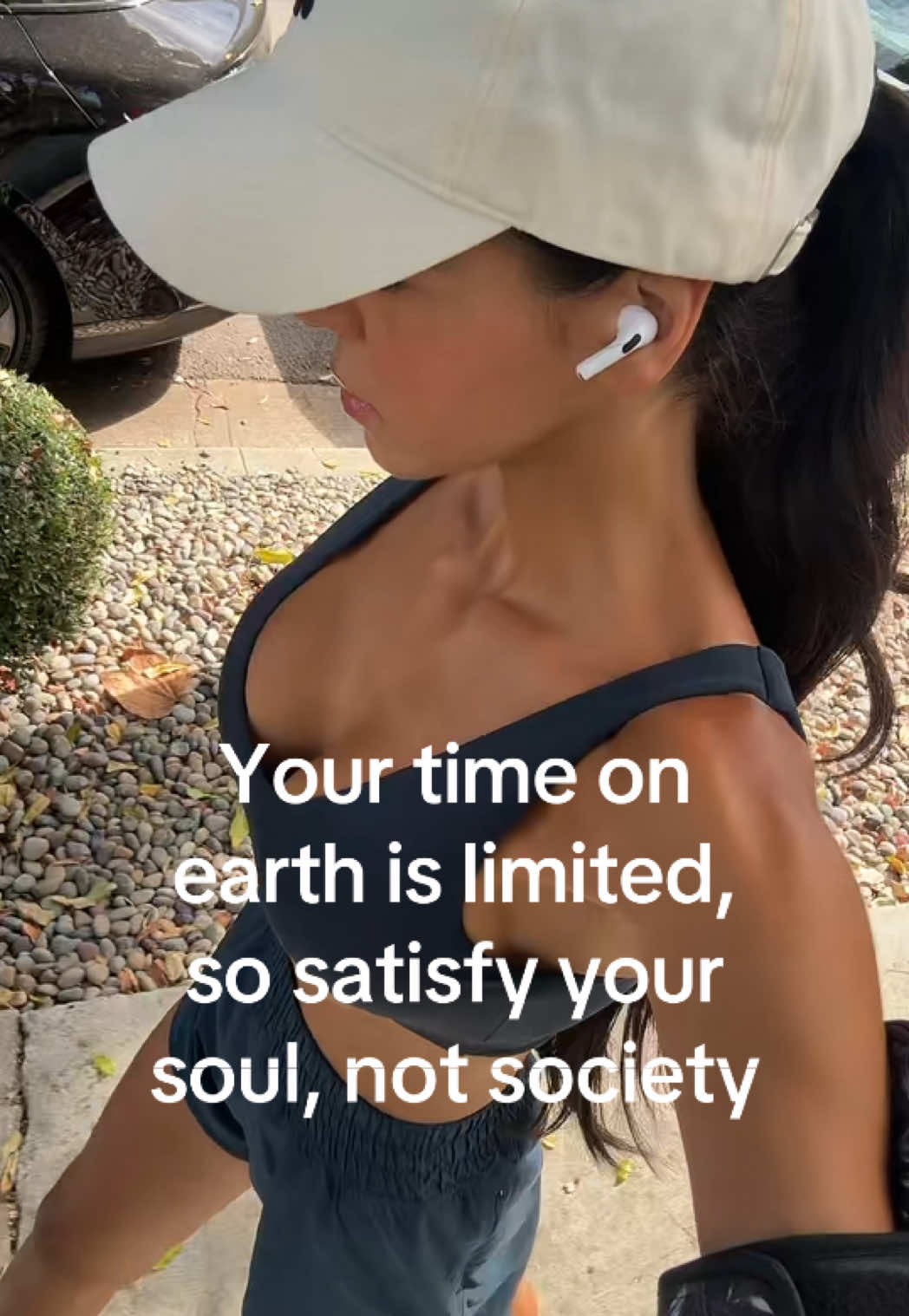 @JenFig