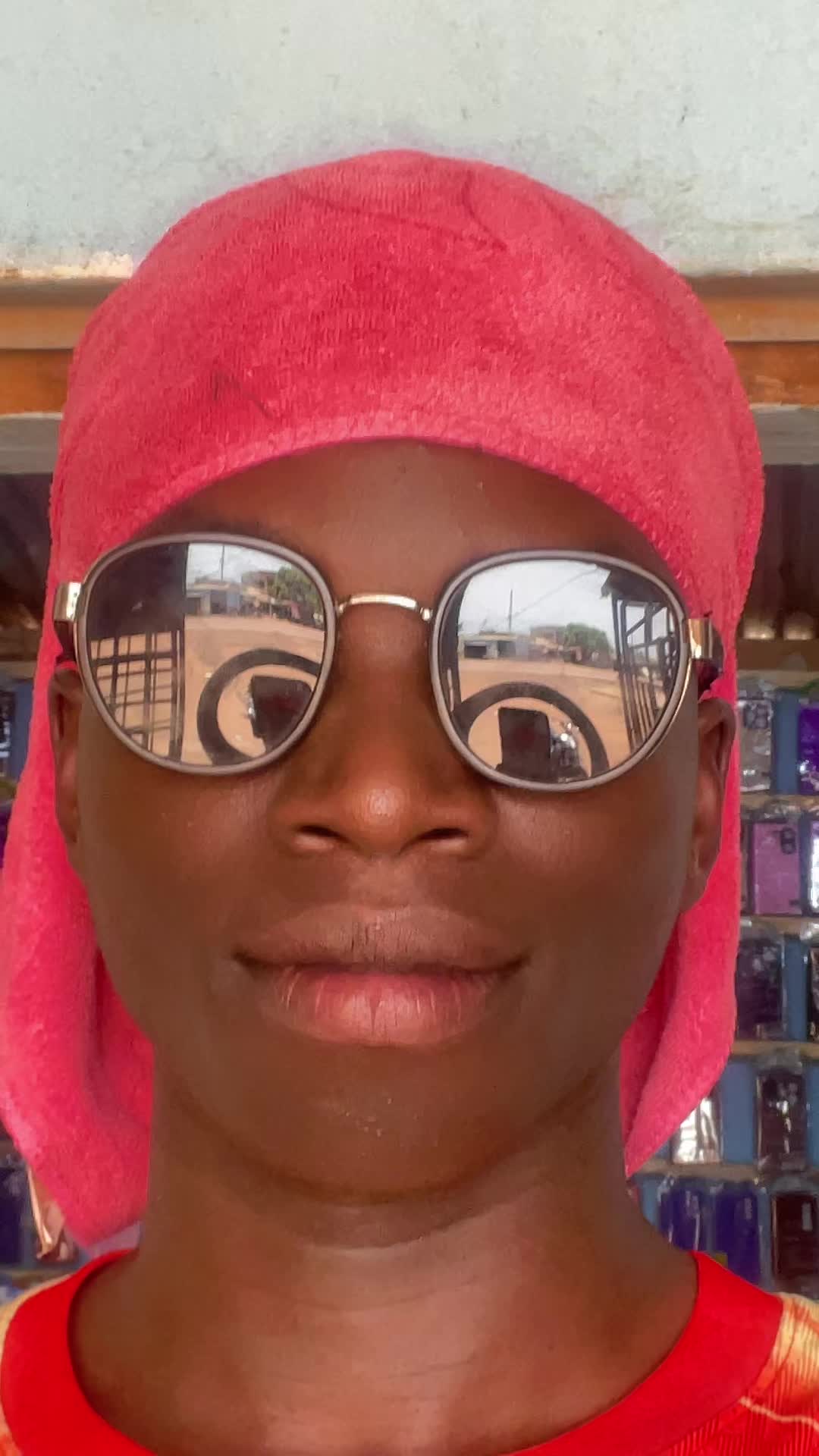 @𝙇𝙀 𝙍𝙊𝙄 𝙏𝙐𝙏𝙊 ✅