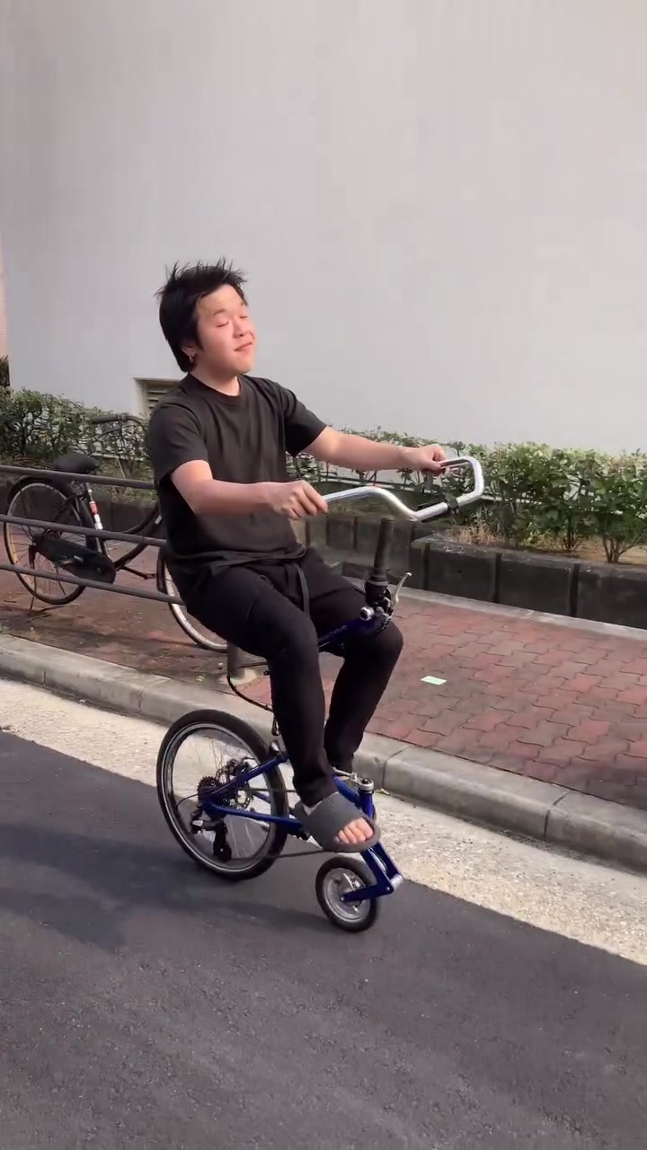 @Uglycycle / アグリーサイクル