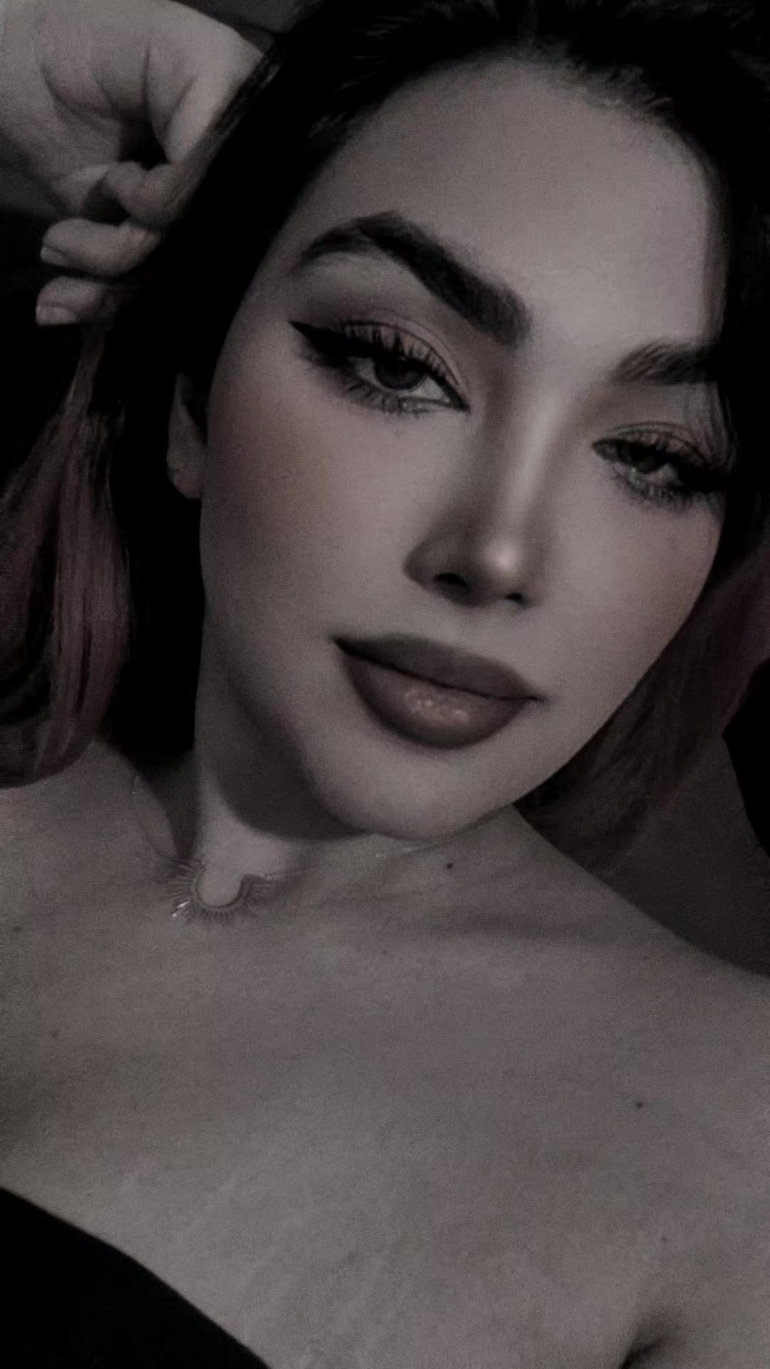@Anaazin