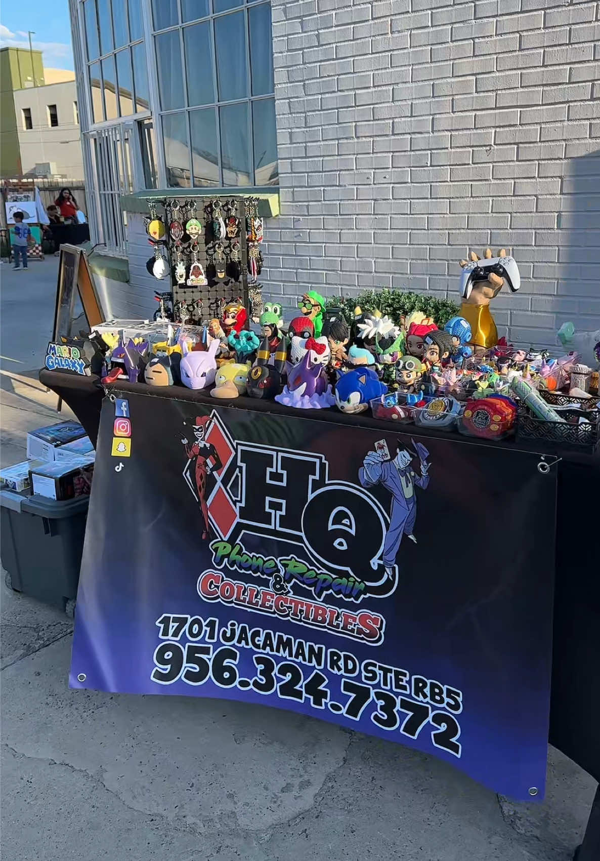 @HQ