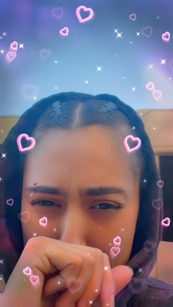 @April ๐๐๐น