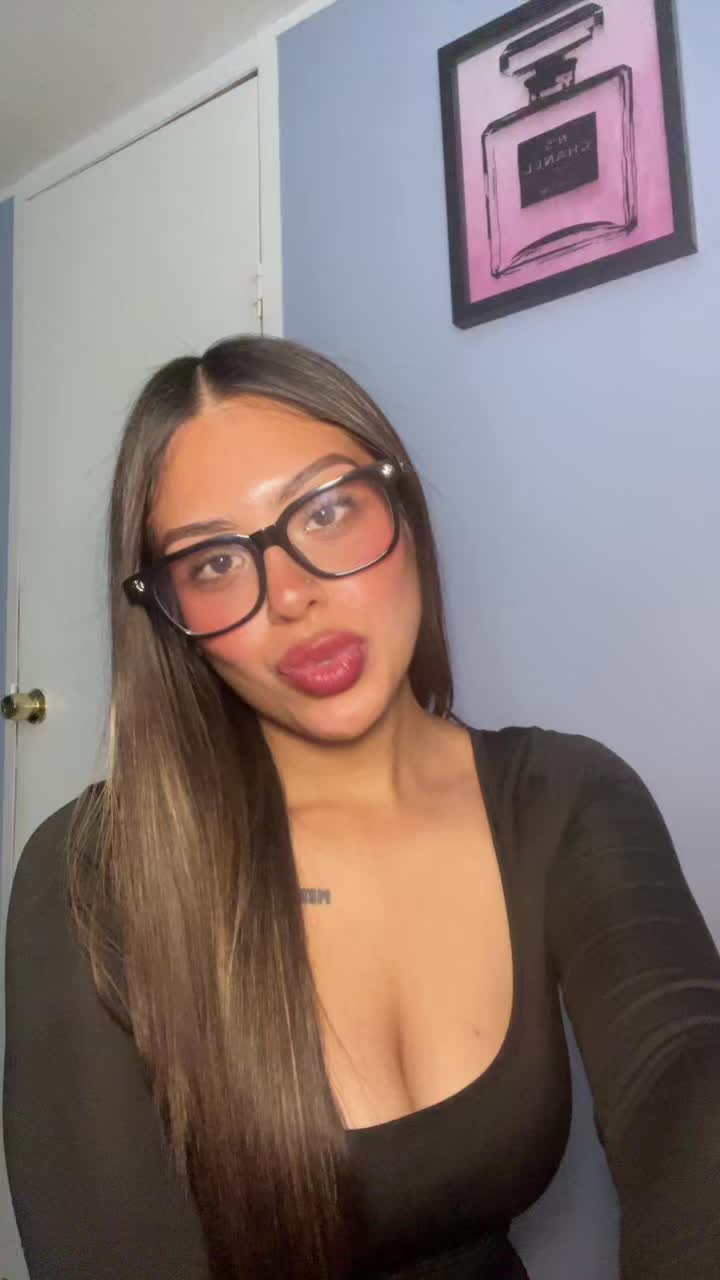 @Adrianna 🦂