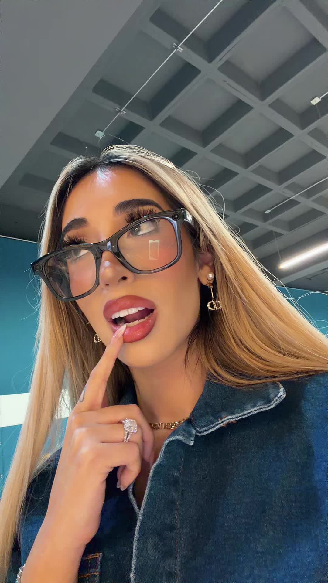 @QueenBuenrostro
