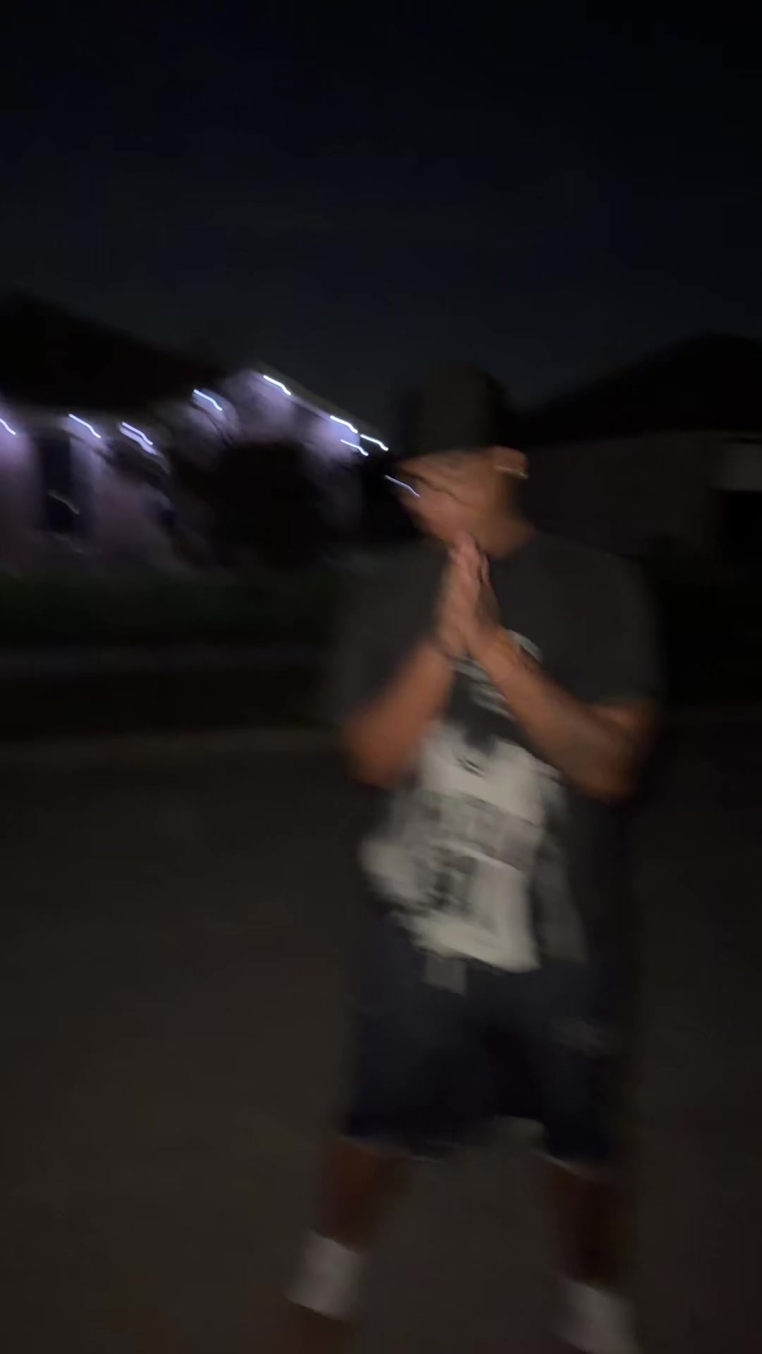 @D A E
