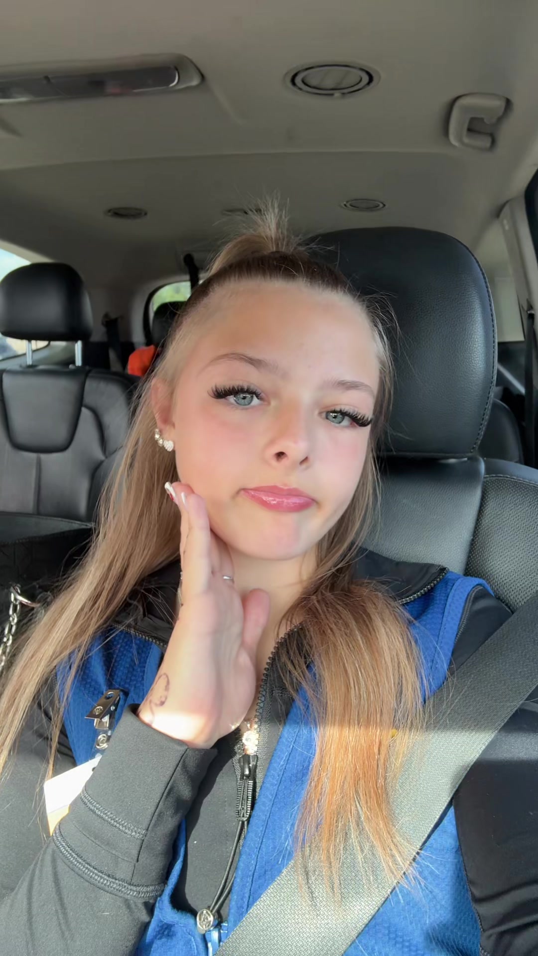 @Thtgirll