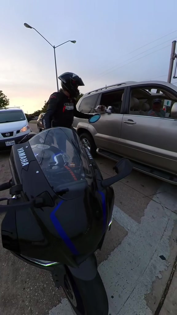 @MotoBros