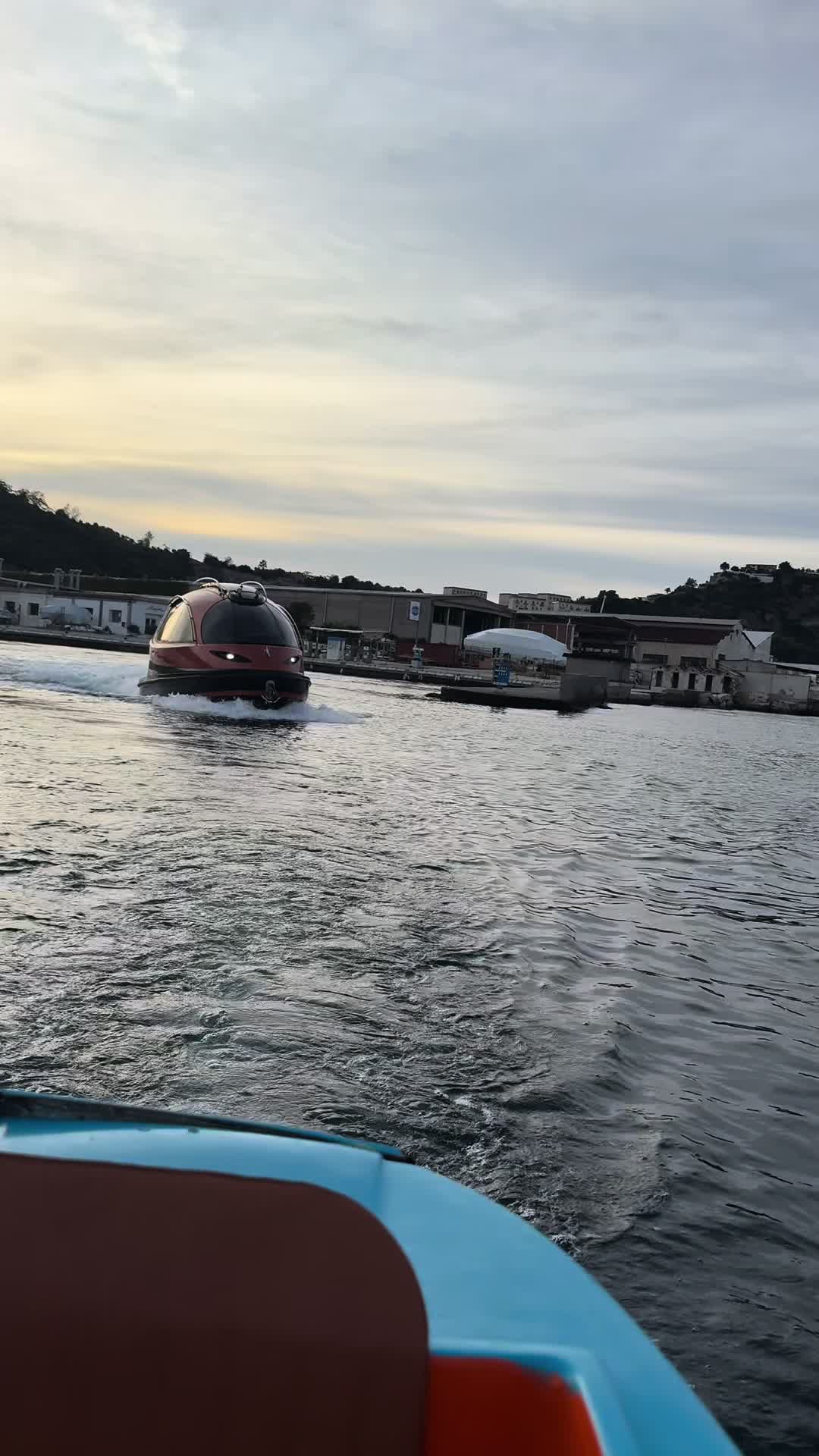 @Jet Capsule