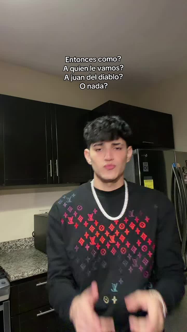 @Memo pi&ntilde;a 🍍