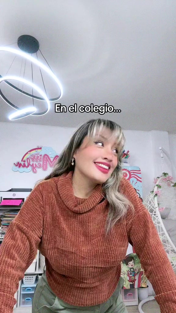 @Miss Meylin👩🏼🏫