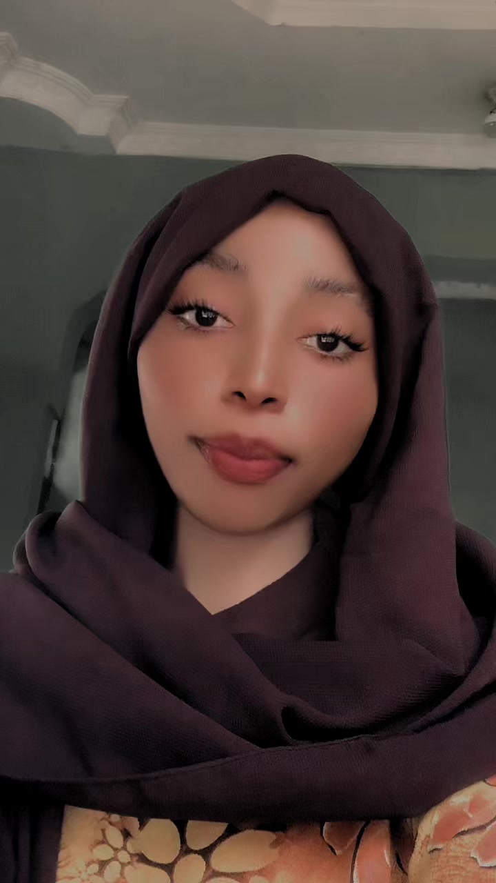 @🦋cute Qudrah🥰
