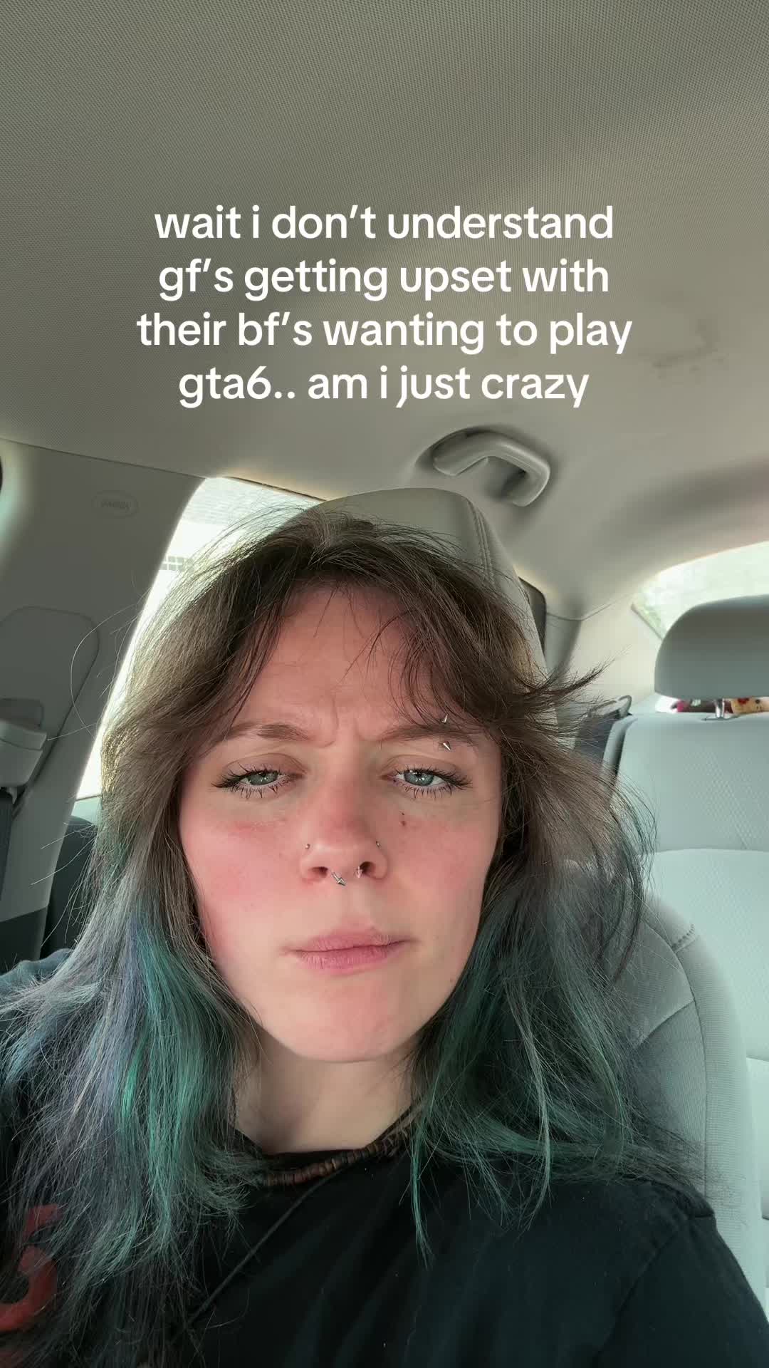 @Julia Fox