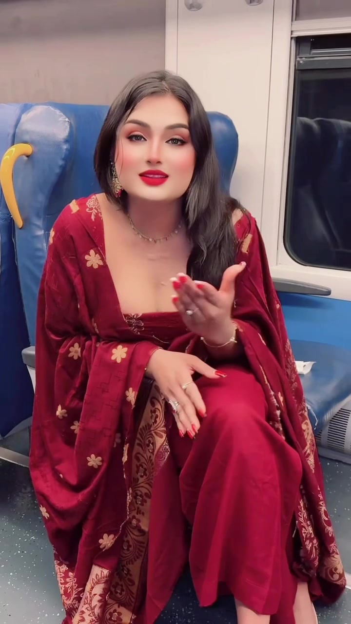 @Zara Malik🦋