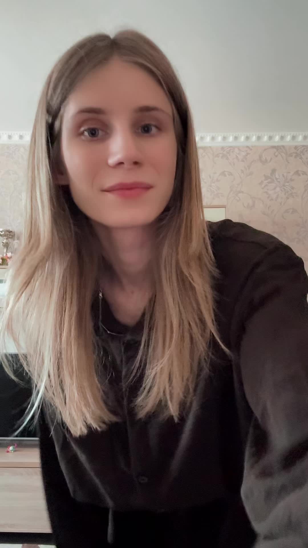 @Caroline_Grace