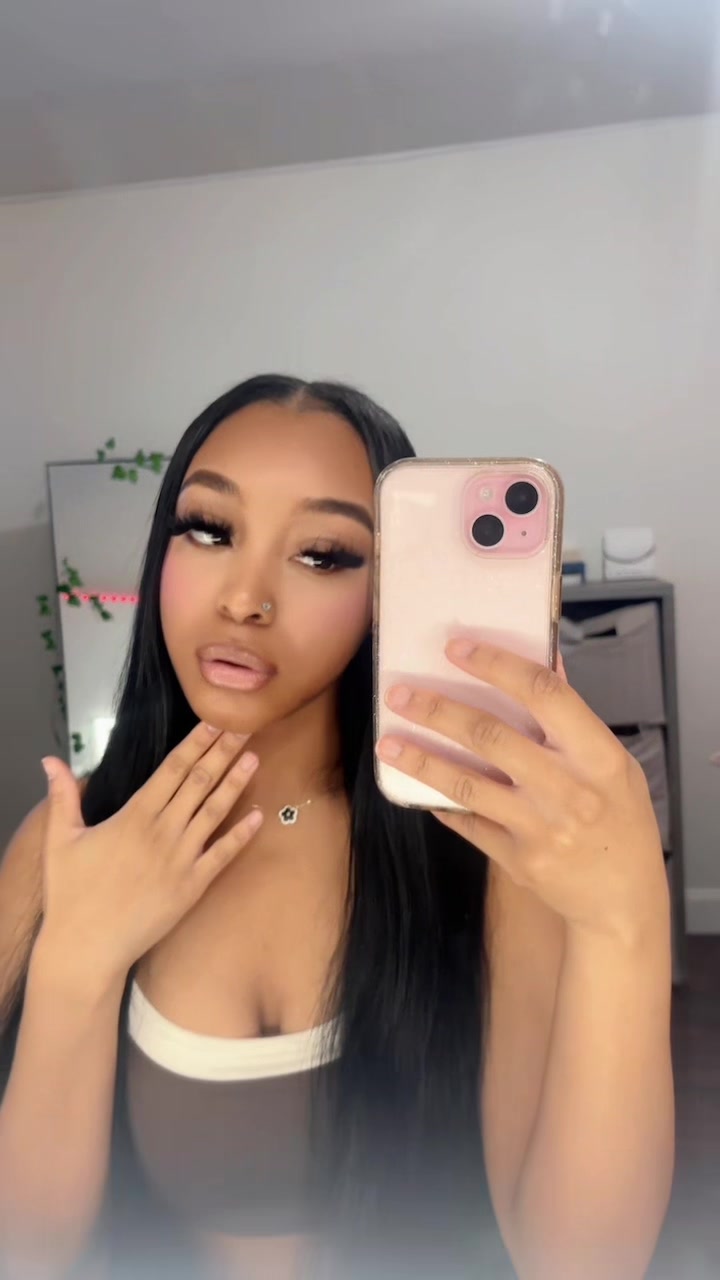 @prettylittlelightskin