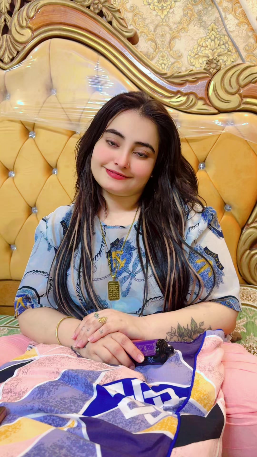 @👸 Rani-🥰(Queen)G&rdquo;1