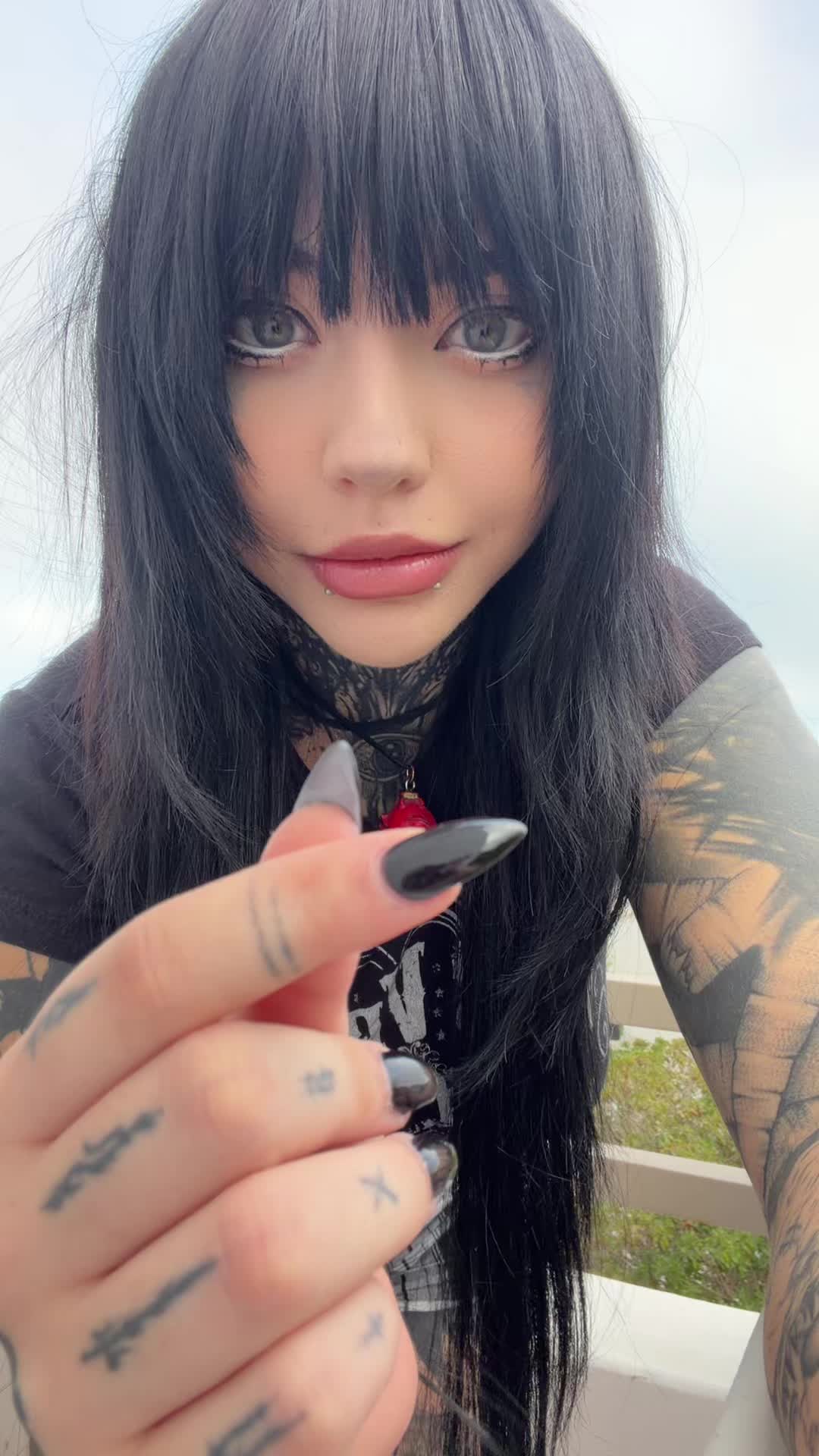 @mothertriplex