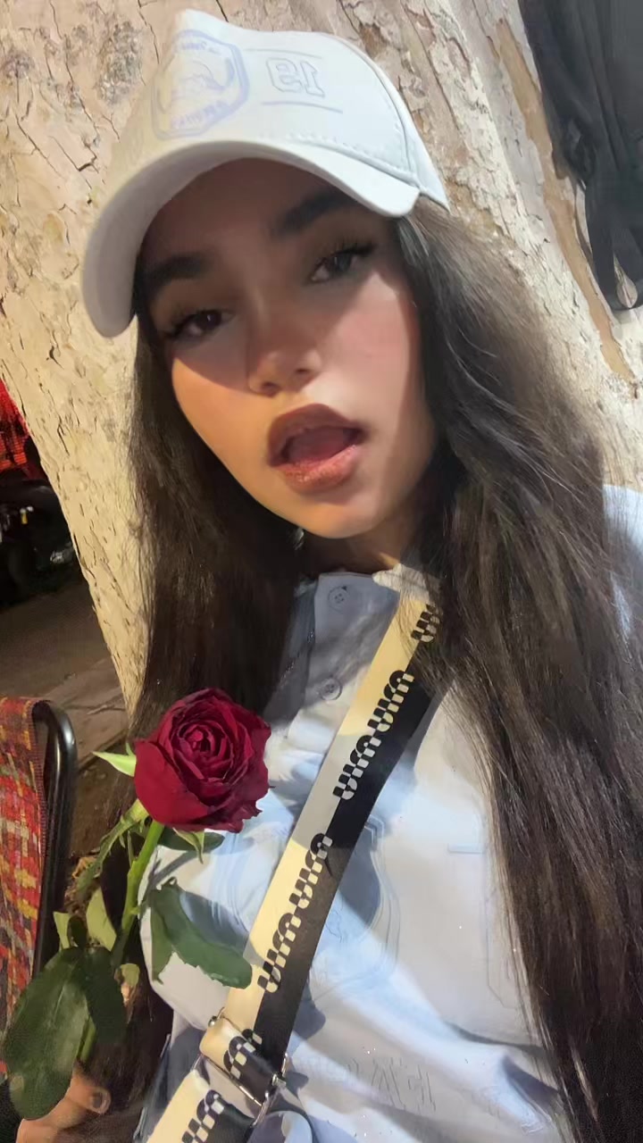 @elena.khaleqverdi