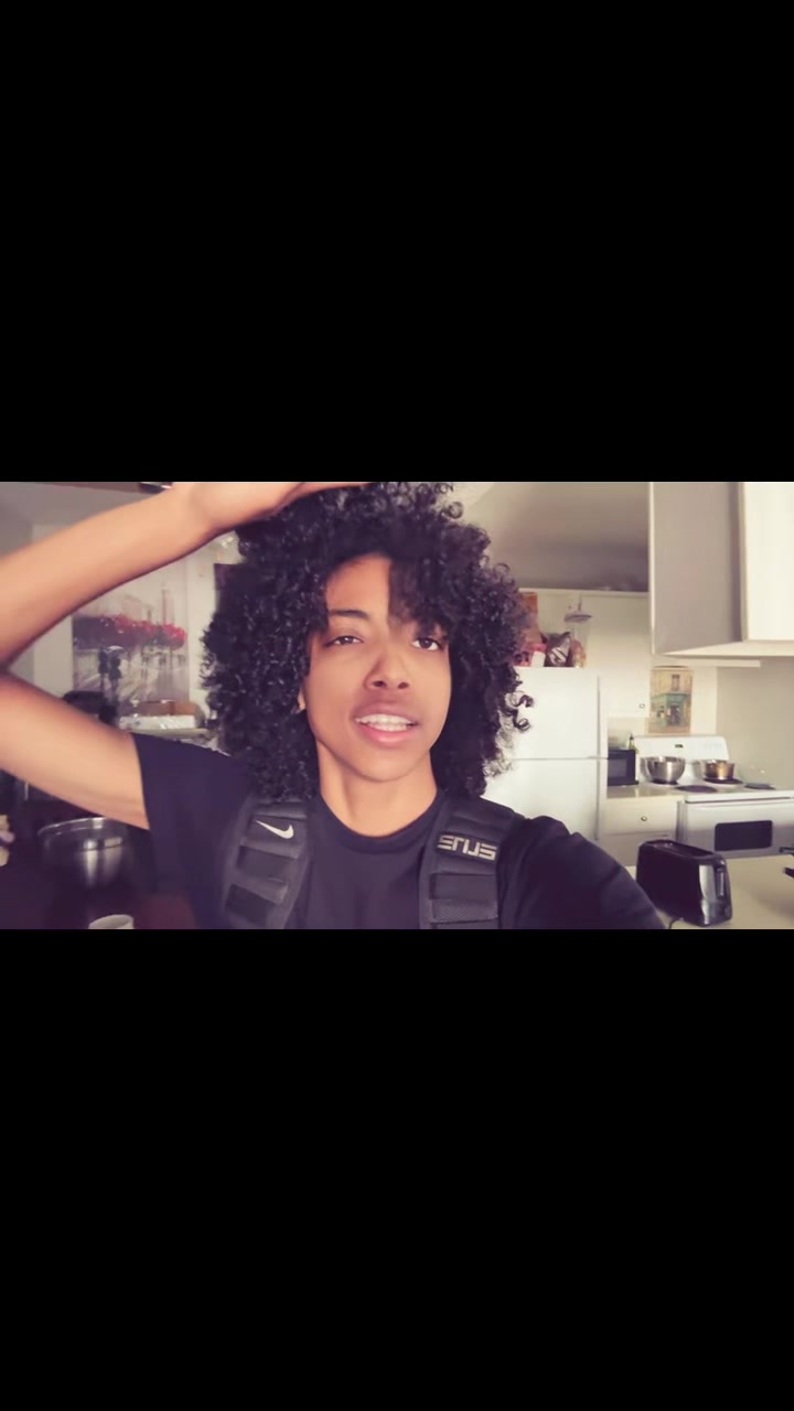 @ziahchan._.toocorny