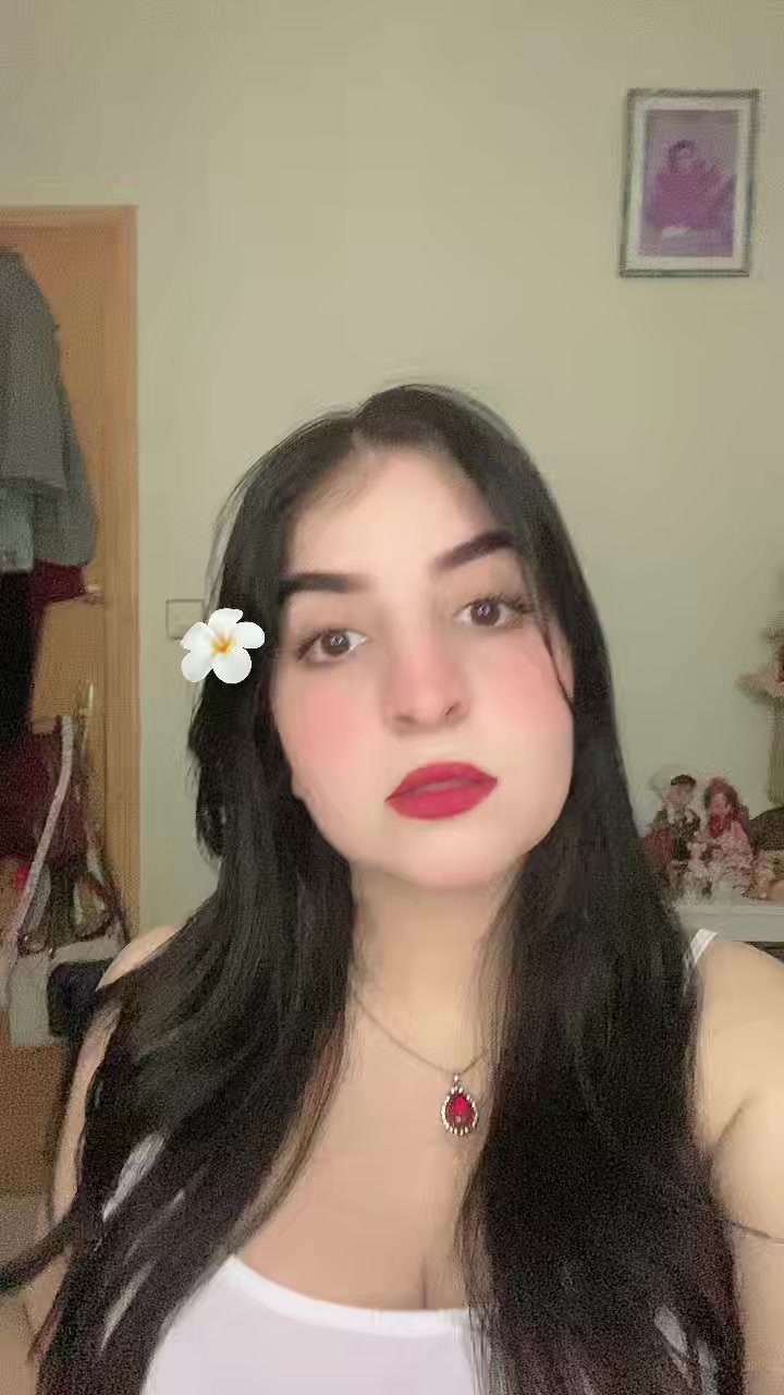 @oumniabetty1