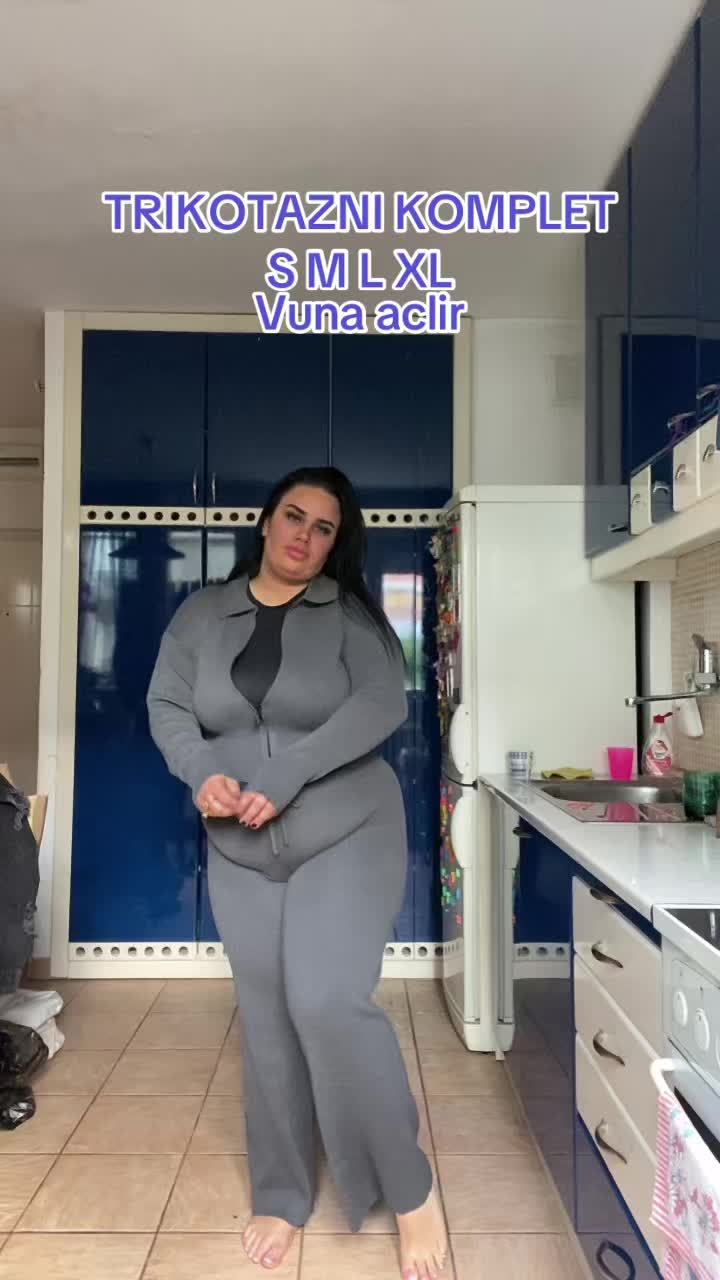 @Jovana 🦂