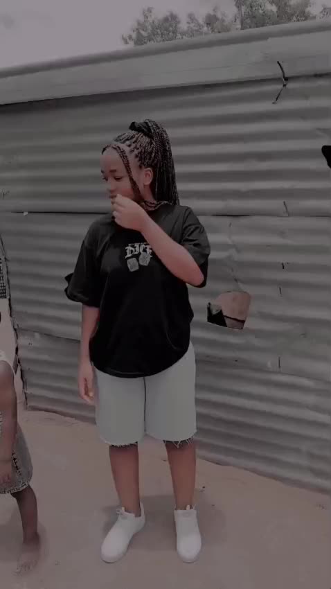 @Angel🤍🖤