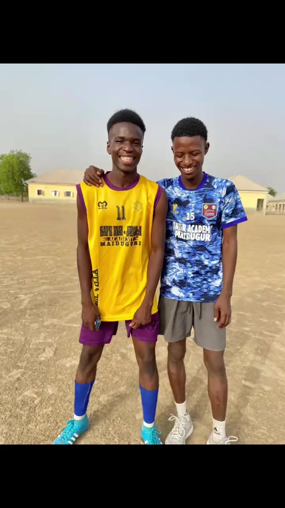 @itz bolomson footballer