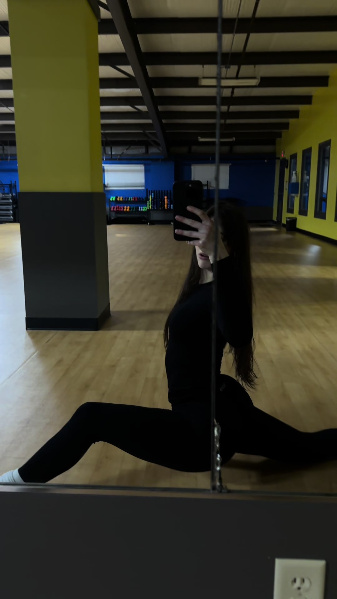 @elly ݁ ࣪ &sdot;₊˚✧