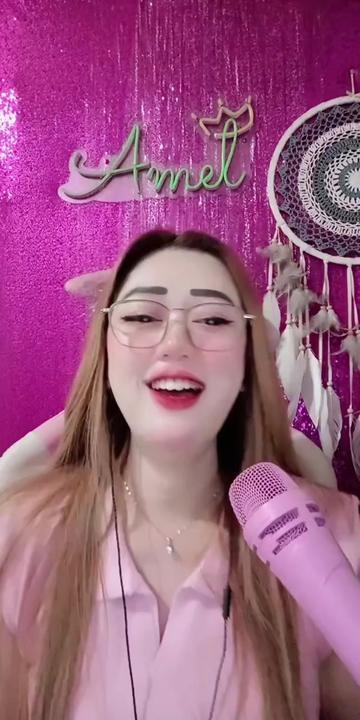 @icha.Laura