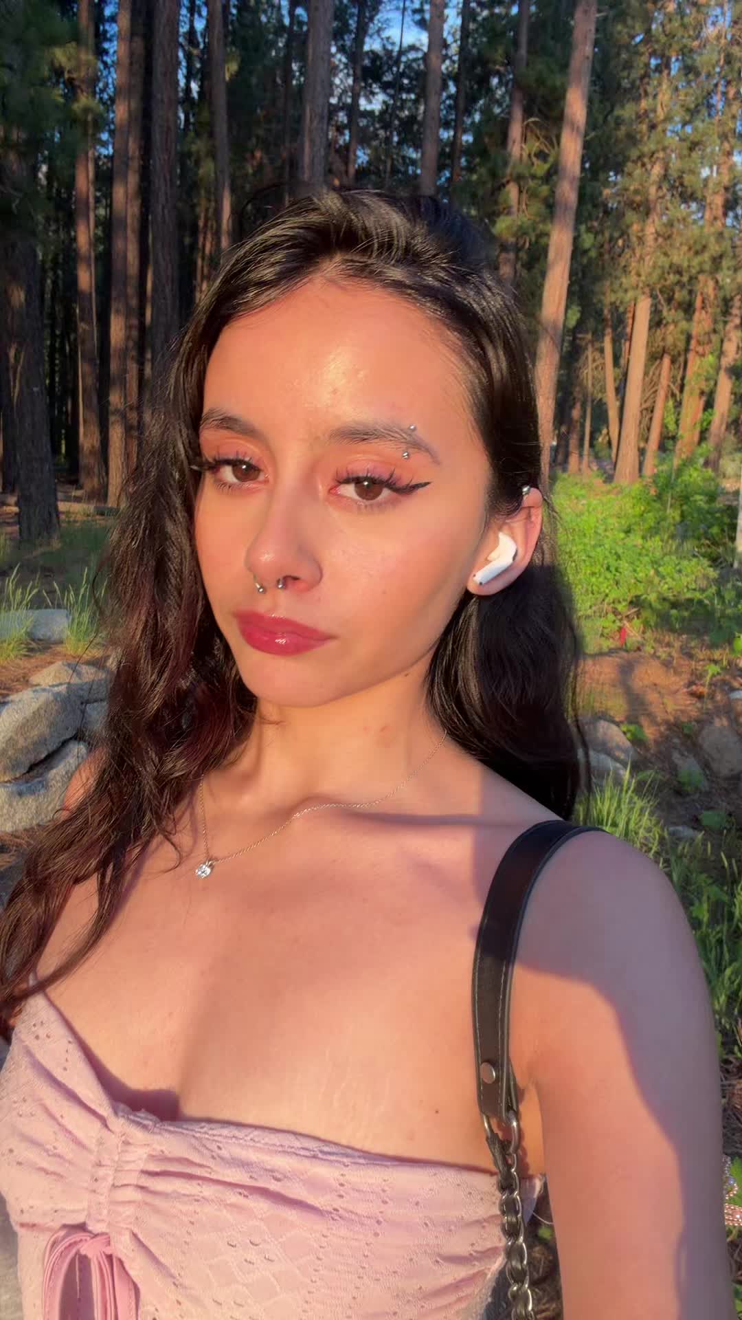 @ariana .