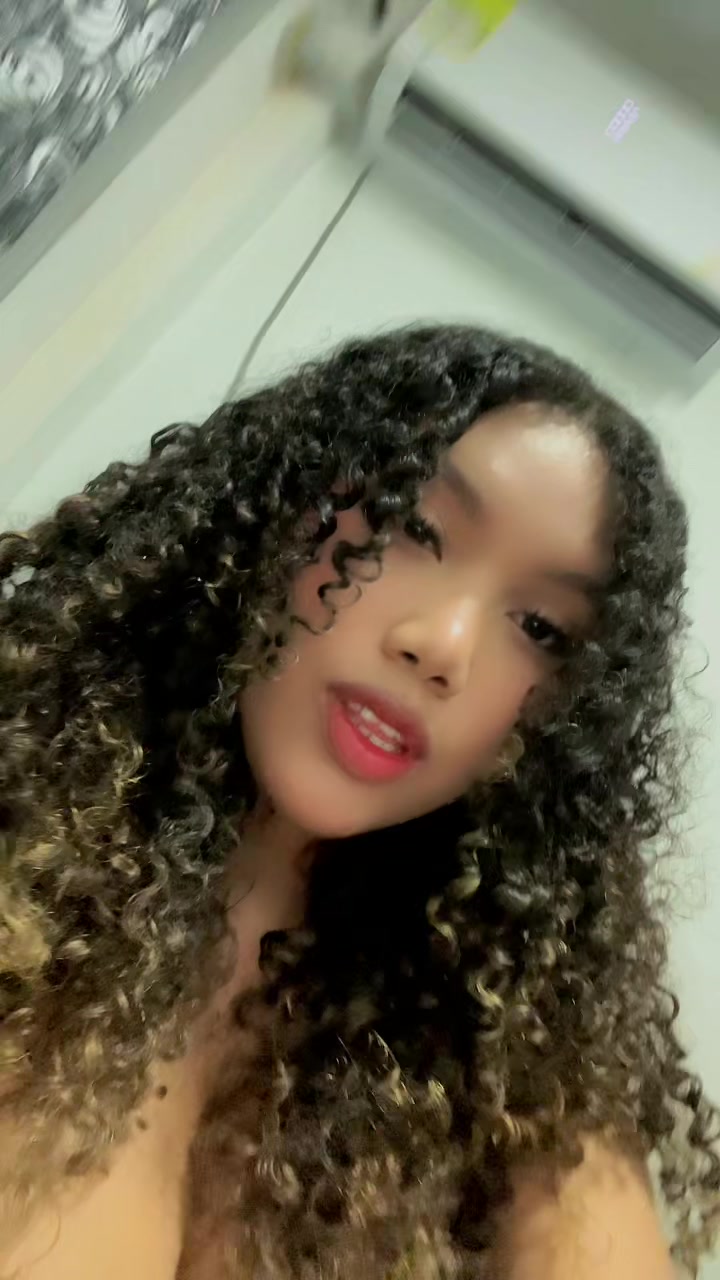 @Yuranisofficial
