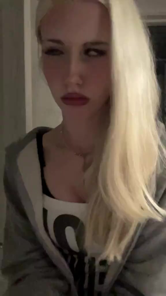 @Катёна💢