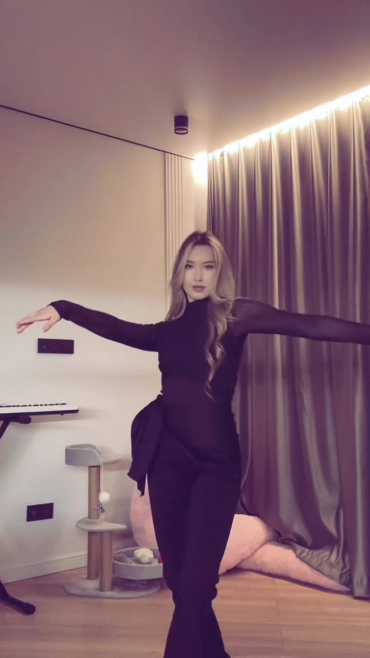 @Karina