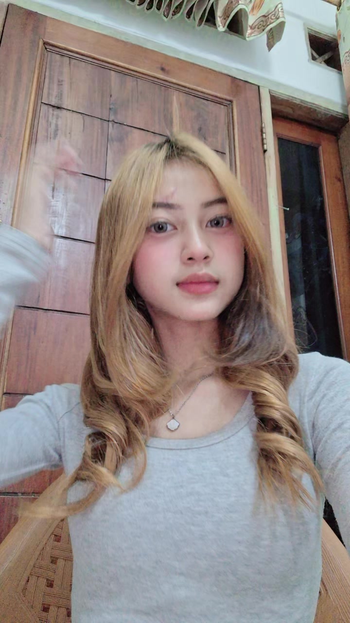 @𝒻𝒶𝓋𝒷𝓁𝑜𝓃𝒹𝒾𝑒