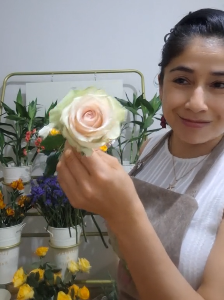 @~𝐀𝐫𝐞𝐧𝐚 Casa Floral